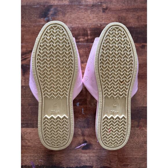 Rare Hello Kitty Pink Leather Strawberry Sandals women’s size 9 - Picture 3 of 5